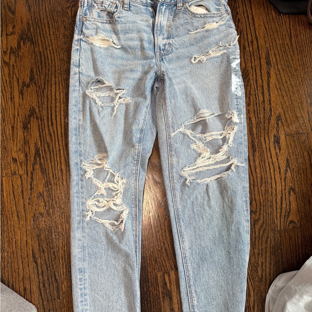 American Eagle Light Wash Denim Jeans